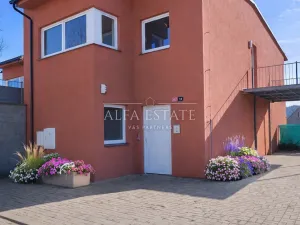 Pronájem rodinného domu, Karlovy Vary - Tašovice, Řadová, 150 m2