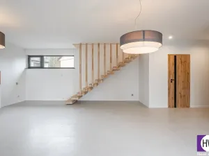 Pronájem rodinného domu, Květnice, Na Ladech, 114 m2