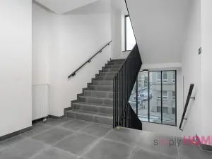 Pronájem bytu 1+kk, Praha - Holešovice, V háji, 37 m2