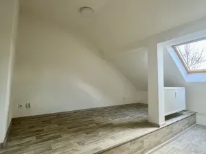 Pronájem bytu 2+kk, Ostrava - Přívoz, Hájkova, 40 m2