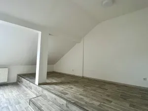 Pronájem bytu 2+kk, Ostrava - Přívoz, Hájkova, 40 m2