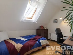 Prodej rodinného domu, Praha - Suchdol, Armádní, 196 m2