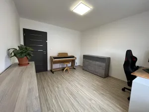 Pronájem bytu 3+kk, Odolena Voda, Náměstí Vítězslava Hálka, 77 m2