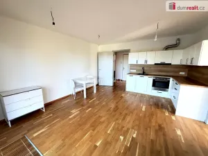 Pronájem bytu 2+kk, Kamenice - Olešovice, Ringhofferova, 48 m2
