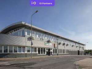 Pronájem skladu, Kněževes, U Zbrojnice, 4264 m2