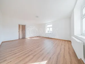 Pronájem bytu 3+1, Praha - Velká Chuchle, V úvoze, 80 m2