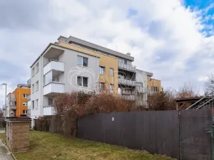 Prodej bytu 1+kk, Praha - Uhříněves, U uhříněveské obory, 39 m2