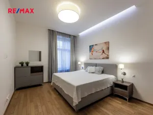 Prodej bytu 2+kk, Praha - Staré Město, Křižovnická, 71 m2