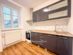 Pronájem bytu 1+kk, Znojmo, U Brány, 35 m2