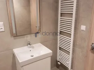 Pronájem bytu 2+kk, Praha, Poděbradská, 57 m2