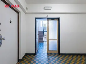 Prodej bytu 3+1, Praha - Malešice, Počernická, 72 m2