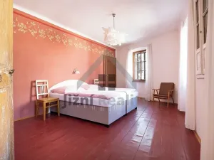 Prodej rodinného domu, Rožmberk nad Vltavou, 198 m2