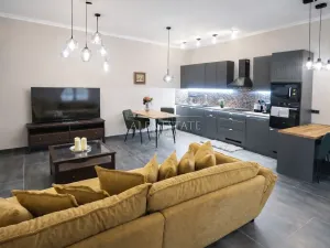 Pronájem rodinného domu, Karlovy Vary, Mariánská, 90 m2