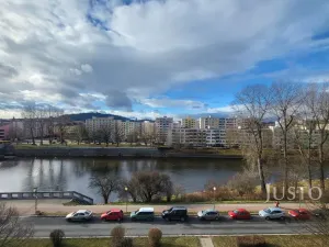 Prodej bytu 2+1, Písek - Budějovické Předměstí, nábřeží 1. máje, 64 m2