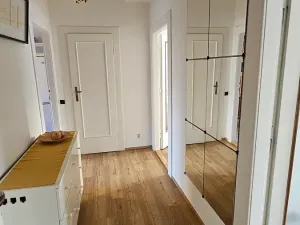 Pronájem bytu 3+kk, Praha, Kladenská, 82 m2