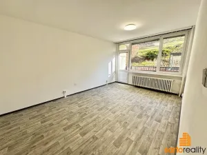 Pronájem bytu 2+1, Ústí nad Labem, Tolstého, 66 m2