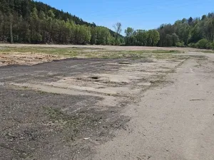 Pronájem komerčního pozemku, Bělá pod Bezdězem, 1000 m2