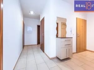 Prodej bytu 3+kk, Praha, Symfonická, 89 m2