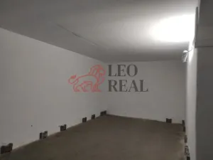 Pronájem obchodního prostoru, Opava - Předměstí, Vančurova, 350 m2