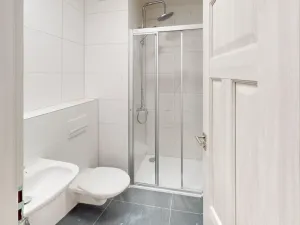 Pronájem bytu 1+kk, Praha - Břevnov, Na Petynce, 35 m2