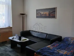 Prodej vícegeneračního domu, Kostelec nad Labem, nám. Komenského, 369 m2