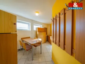 Pronájem výrobních prostor, Žďár, 1089 m2