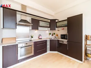 Pronájem bytu 2+kk, Praha - Libeň, Českomoravská, 59 m2