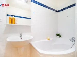 Pronájem bytu 2+kk, Praha - Libeň, Českomoravská, 59 m2