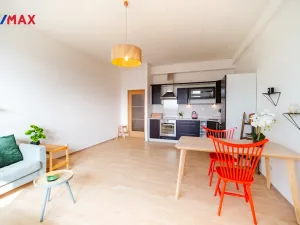 Pronájem bytu 2+kk, Praha - Libeň, Českomoravská, 59 m2