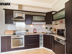 Pronájem bytu 2+kk, Praha - Libeň, Českomoravská, 59 m2