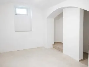 Pronájem obchodního prostoru, Praha - Strašnice, Saratovská, 110 m2