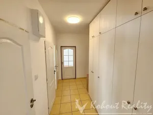 Pronájem bytu 2+1, Praha - Malešice, Plaňanská, 53 m2