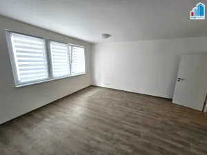 Pronájem bytu 1+kk, Plzeň - Jižní Předměstí, Na Jíkalce, 36 m2