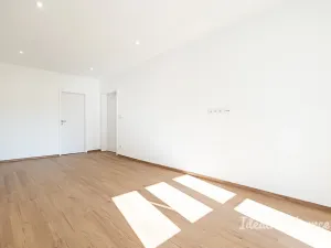 Pronájem bytu 2+1, Praha, Káranská, 56 m2