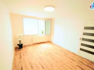Pronájem bytu 1+1, Holýšov, Pod Makovým vrchem, 32 m2