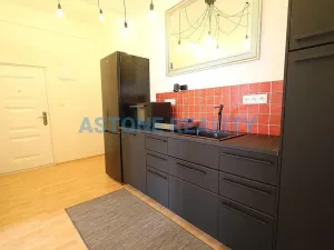 Prodej bytu 2+kk, Praha - Bubeneč, Raisova, 46 m2