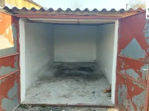Pronájem garáže, Cheb, Boženy Němcové, 19 m2
