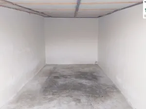 Pronájem garáže, Cheb, Boženy Němcové, 19 m2