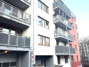 Pronájem bytu 1+kk, Praha - Libeň, V zahradách, 47 m2