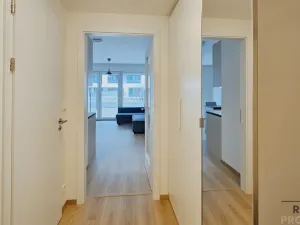Pronájem bytu 1+kk, Praha - Hloubětín, Poděbradská, 32 m2