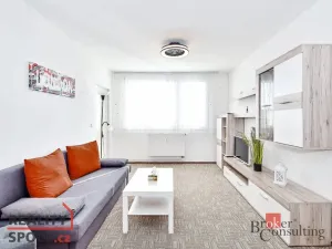 Pronájem bytu 2+kk, Praha - Bohnice, Poznaňská, 43 m2