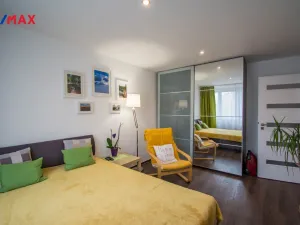 Pronájem bytu 2+1, Hradec Králové - Slezské Předměstí, Myslivečkova, 43 m2