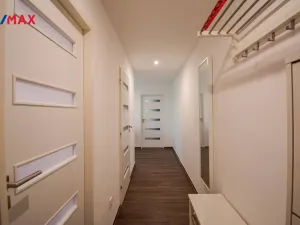 Pronájem bytu 2+1, Hradec Králové - Slezské Předměstí, Myslivečkova, 43 m2