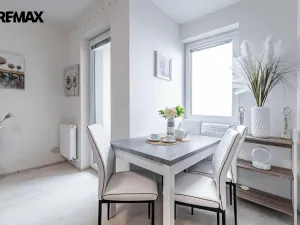 Prodej bytu 1+kk, Praha - Letňany, Miroslava Hajna, 48 m2