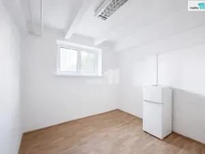 Prodej komerční nemovitosti, Praha - Vršovice, Gruzínská, 24 m2