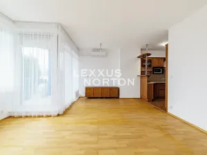 Prodej bytu 2+kk, Praha - Libeň, Nad Okrouhlíkem, 66 m2