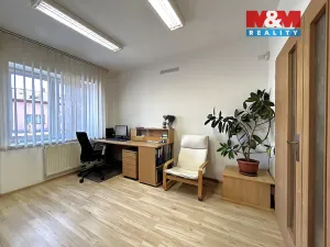 Prodej kanceláře, Karviná - Fryštát, Ostravská, 211 m2