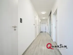 Pronájem bytu 4+kk, Praha - Horní Měcholupy, Padovská, 96 m2