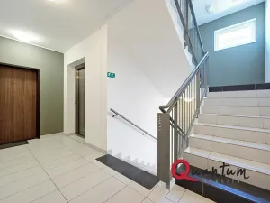 Pronájem bytu 4+kk, Praha - Horní Měcholupy, Padovská, 96 m2