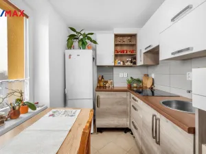 Prodej bytu 3+1, Ostroměř, T. G. Masaryka, 68 m2